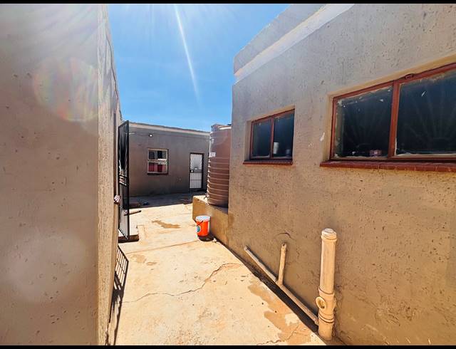 2 BEDROOM FREEHOLD SOLD IN MAMELODI EAST